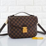 Louis Vuitton Pochette Metis Damier