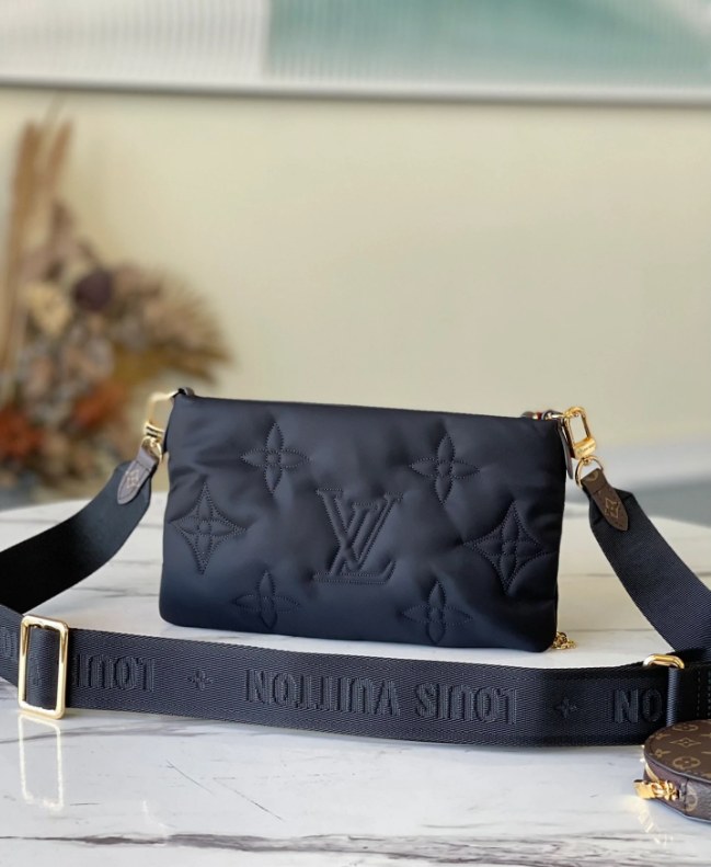 Louis Vuitton Maxi Multi Pochette Accessories Black/Fuchsia in