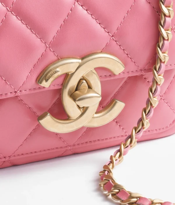 MINI FLAP BAG Shiny Lambskin & Gold-Tone Metal Pink