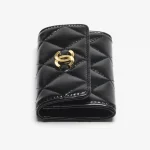 FLAP CARD HOLDER Shiny Lambskin & Gold-Tone Metal Black