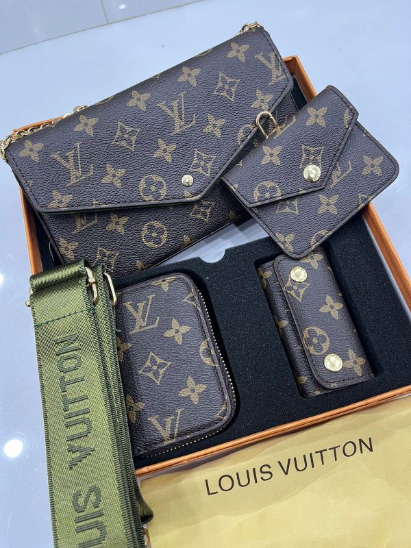 LOUIS VUITTON Crossbody bag