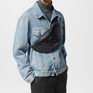 Louis Vuitton Discovery Bumbag PM