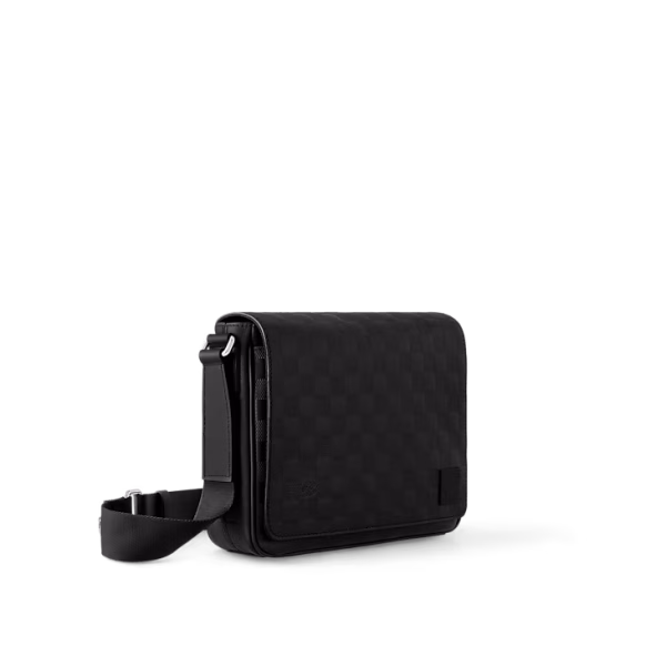 louis-vuitton-district-pm--N42711